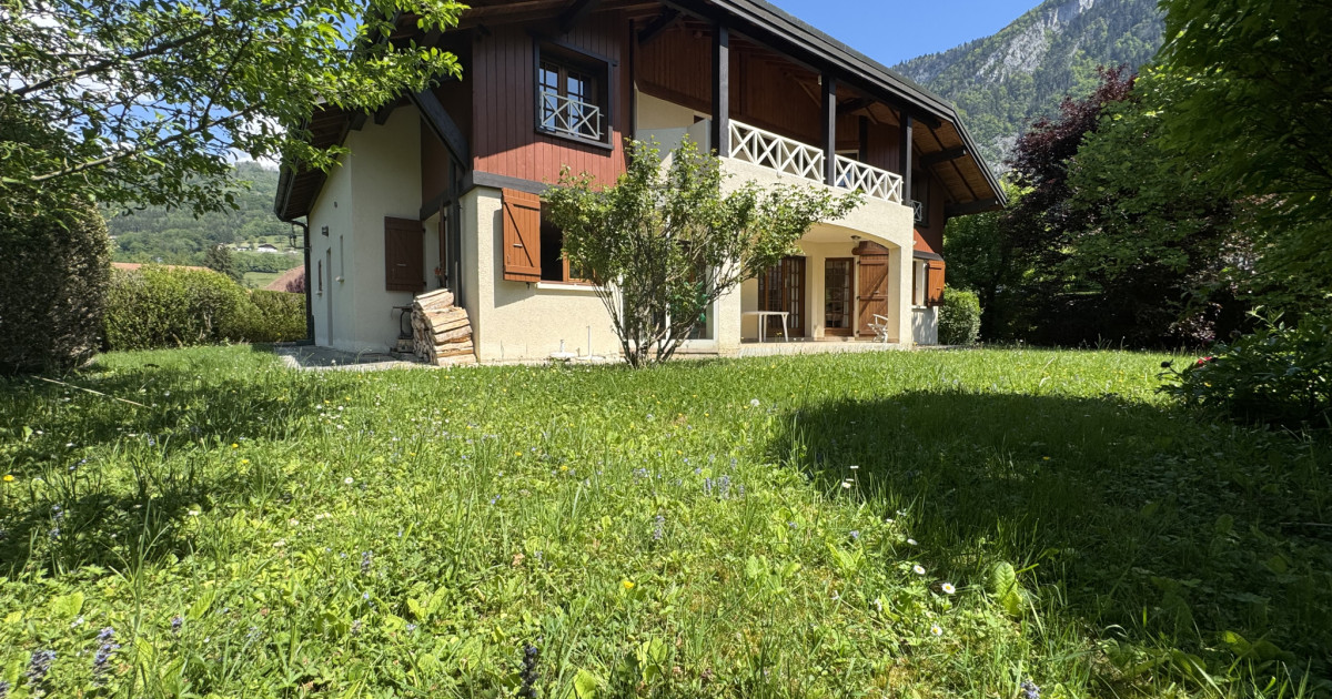 Maison 4 pièces 156 m² · à Cluses · 156 m² · 660 000 €
