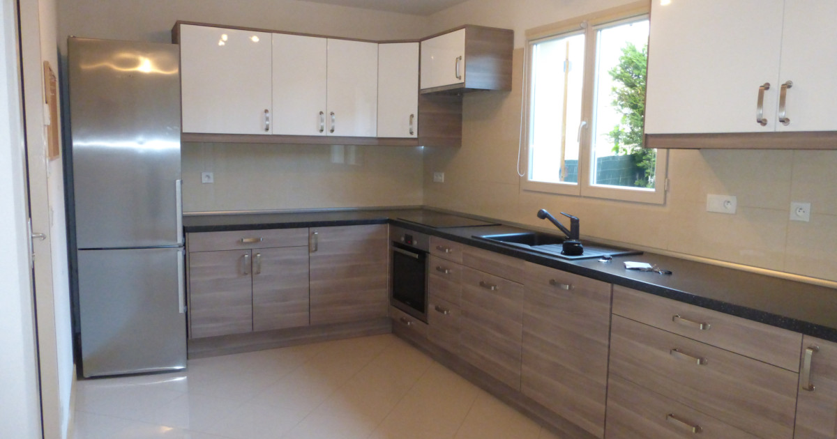 Maison 5 pièces 95 m² · à Bonne · 95 m² · 660 000 €