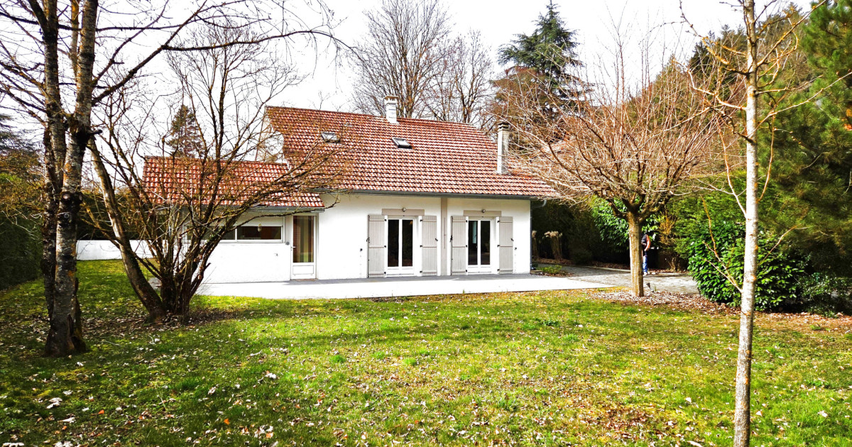 Maison 4 pièces 150 m² · à Monnetier-Mornex · 150 m² · 725 000 €