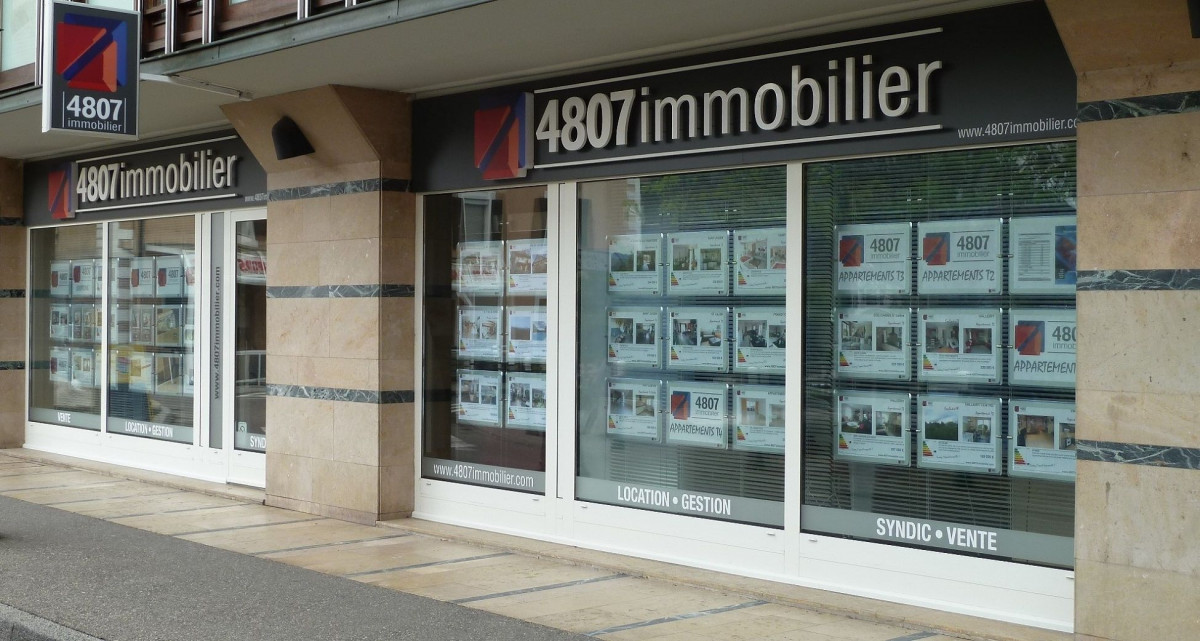 vitrine agence immobilière St-Julien-en-Genevois