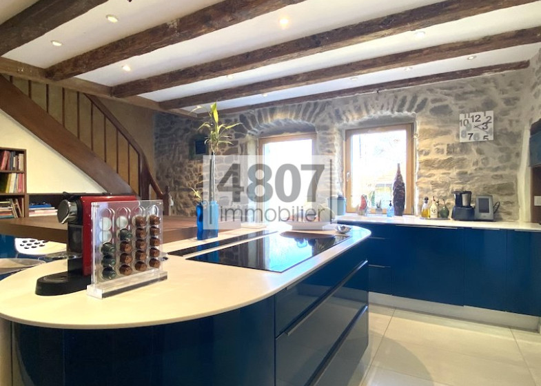 Maison T12 à vendre à Frangy