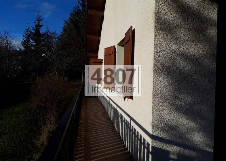 Maison T7 à louer à Viuz En Sallaz