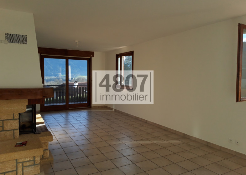 Maison T7 à louer à Viuz En Sallaz