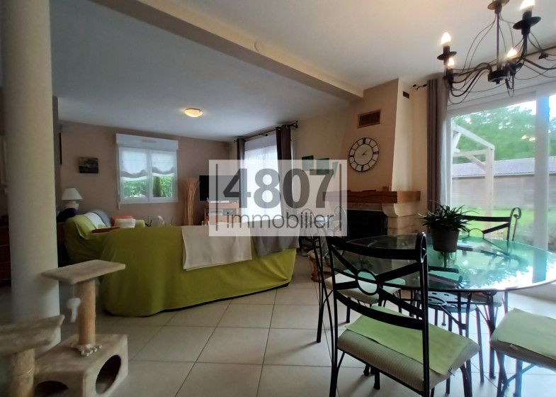 Maison T7 à vendre à Scientrier