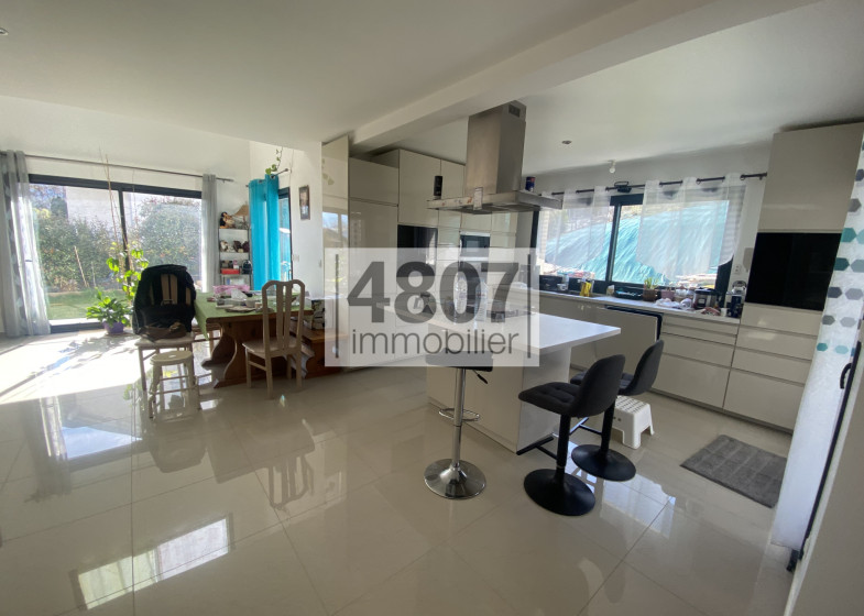 Maison T5 à vendre à La Roche Sur Foron