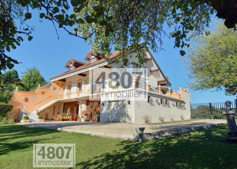 Maison T6 à vendre à Evires