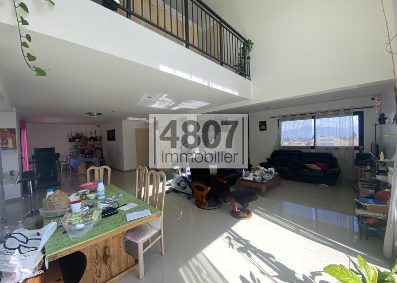 Maison T5 à vendre à La Roche Sur Foron
