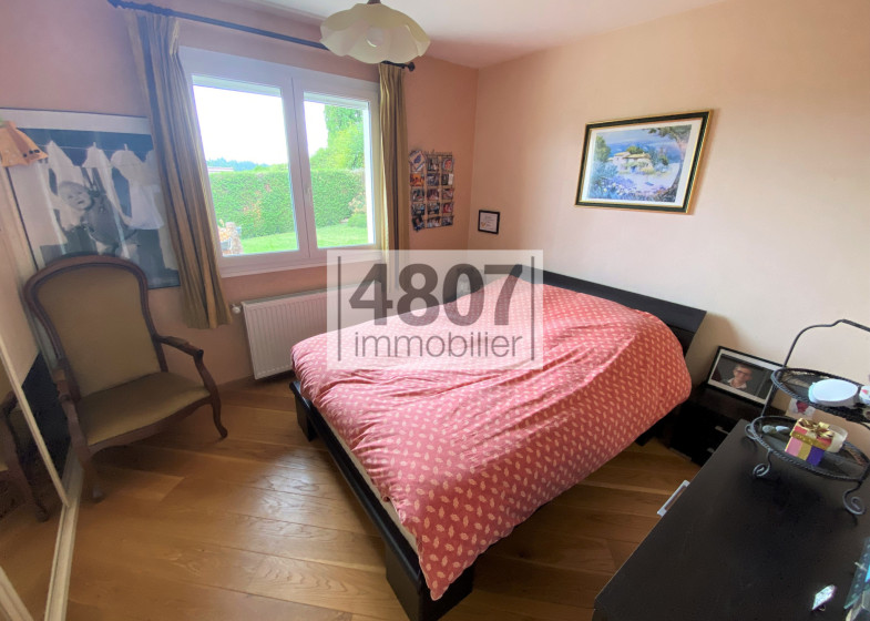Maison T7 à vendre à Cuvat