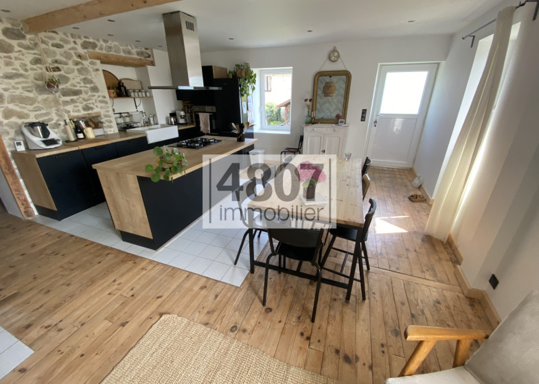 Maison T5 à vendre à Gruffy