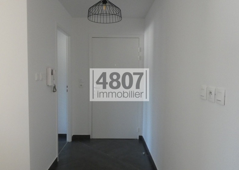 Appartement T3 à louer à Ville En Sallaz