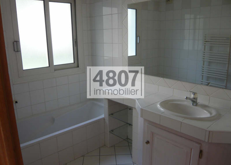 Appartement T3 à louer à Cluses