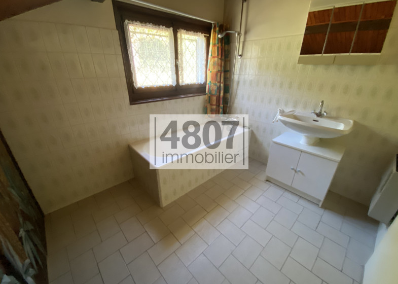 Maison T4 à vendre à Pers Jussy