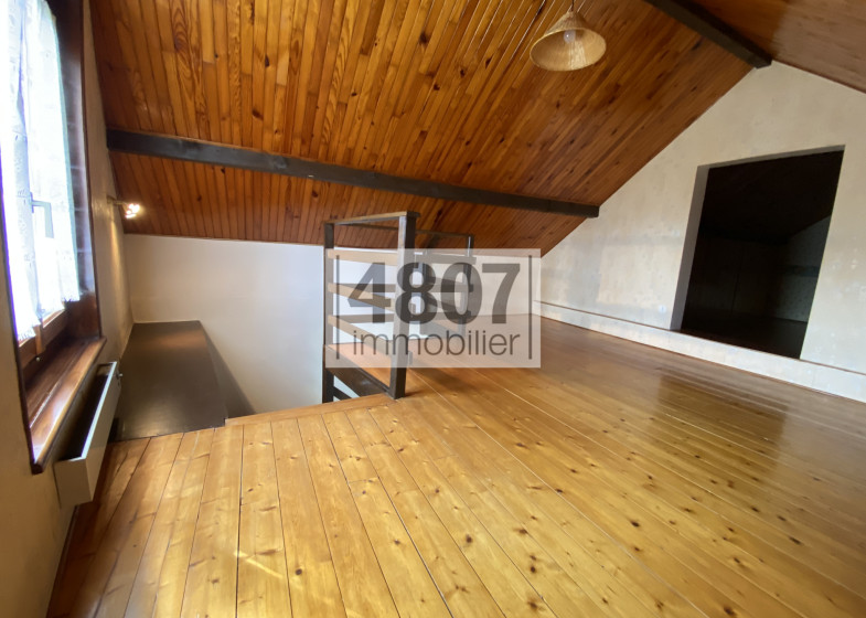 Maison T4 à vendre à Pers Jussy
