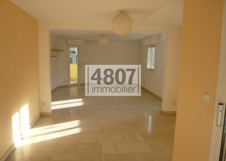 Appartement T3 à louer à Cluses