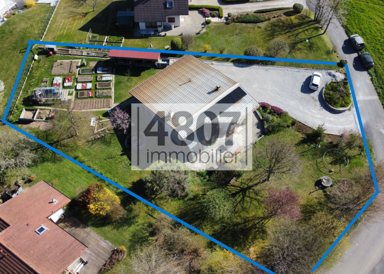 Maison T4 à vendre à Pers Jussy