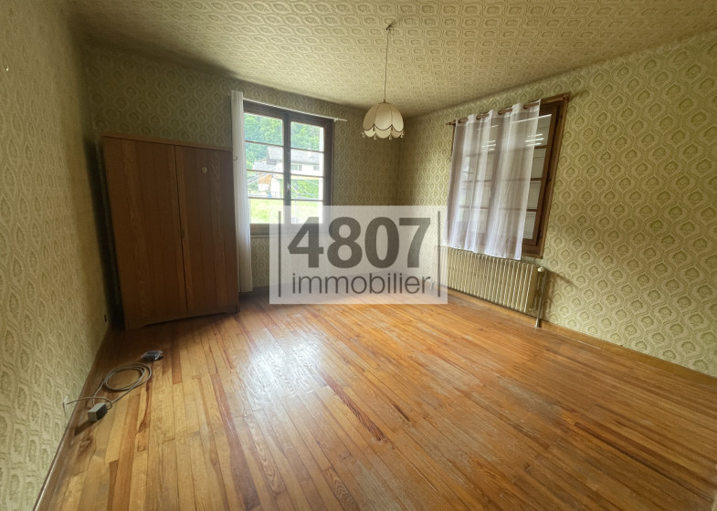 Maison T8 à vendre à Vougy