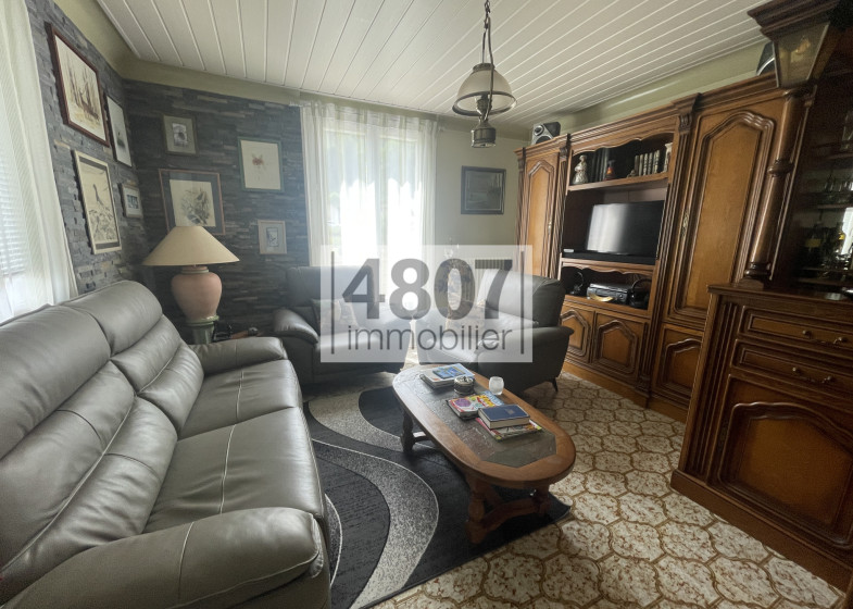 Maison T8 à vendre à Vougy