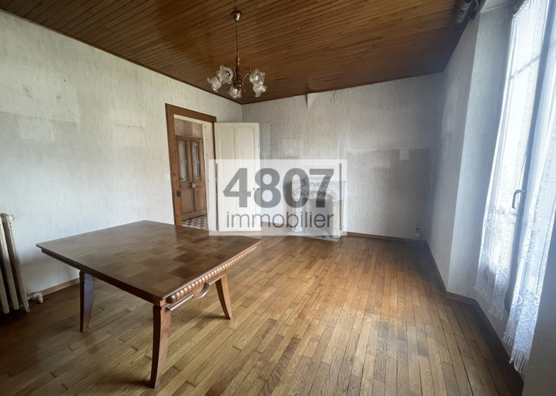 Maison T10 à vendre à Bonneville