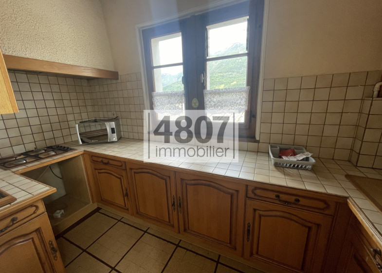 Maison T8 à vendre à Vougy