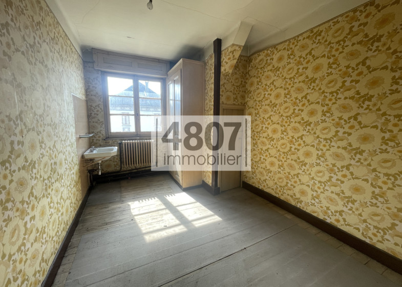 Maison T10 à vendre à Bonneville