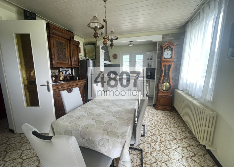 Maison T8 à vendre à Vougy