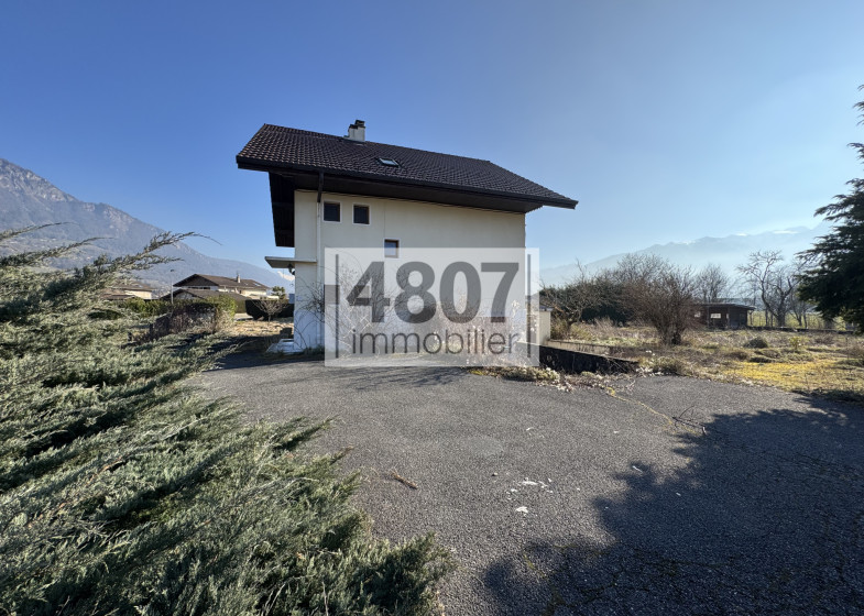 Maison T7 à vendre à Thyez