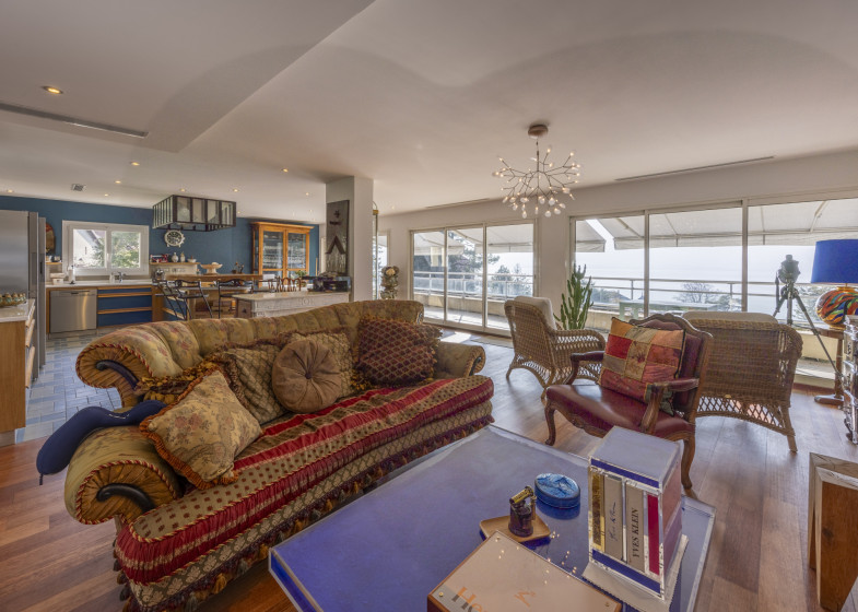 Appartement T8 à vendre à Veyrier Du Lac