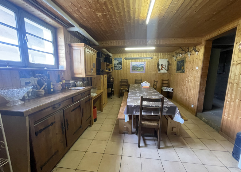 Maison T8 à vendre à Vougy