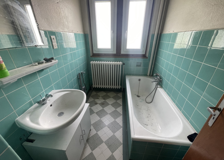 Maison T8 à vendre à Vougy