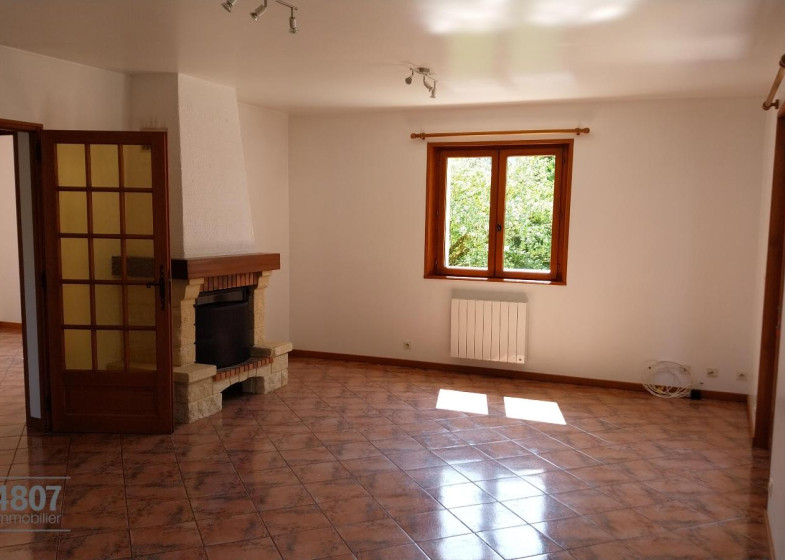 Maison T6 à louer à Faucigny