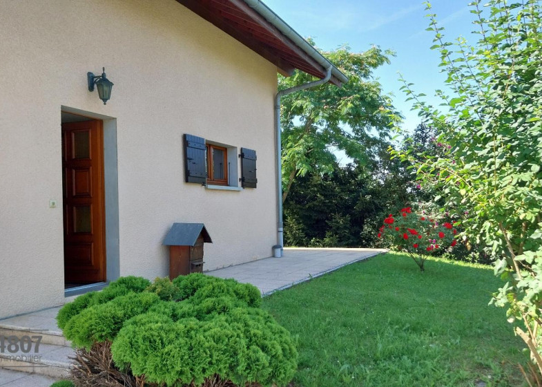 Maison T6 à louer à Faucigny