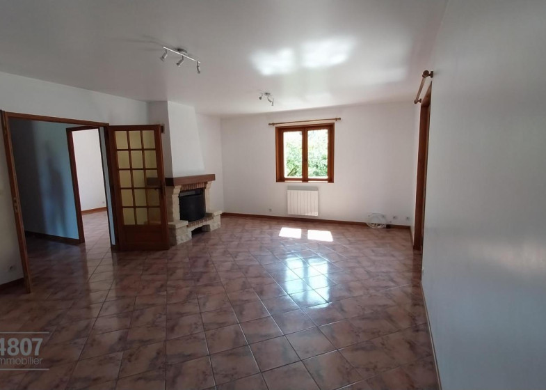 Maison T6 à louer à Faucigny
