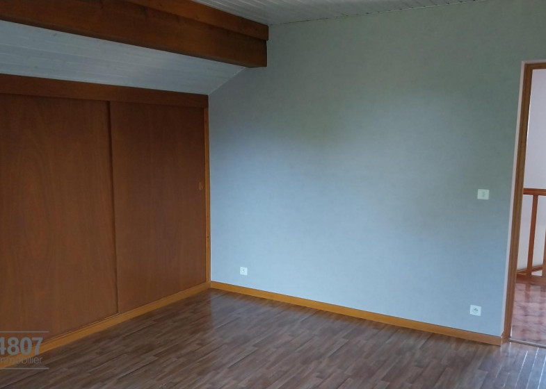 Maison T6 à louer à Faucigny