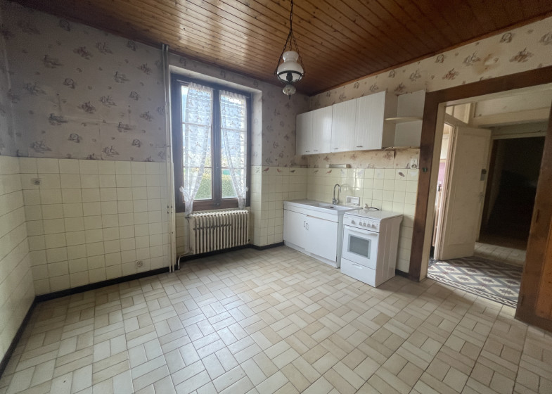 Maison T10 à vendre à Bonneville