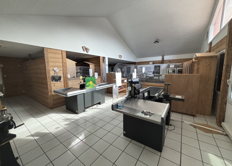 Local à vendre à Saint Pierre En Faucigny