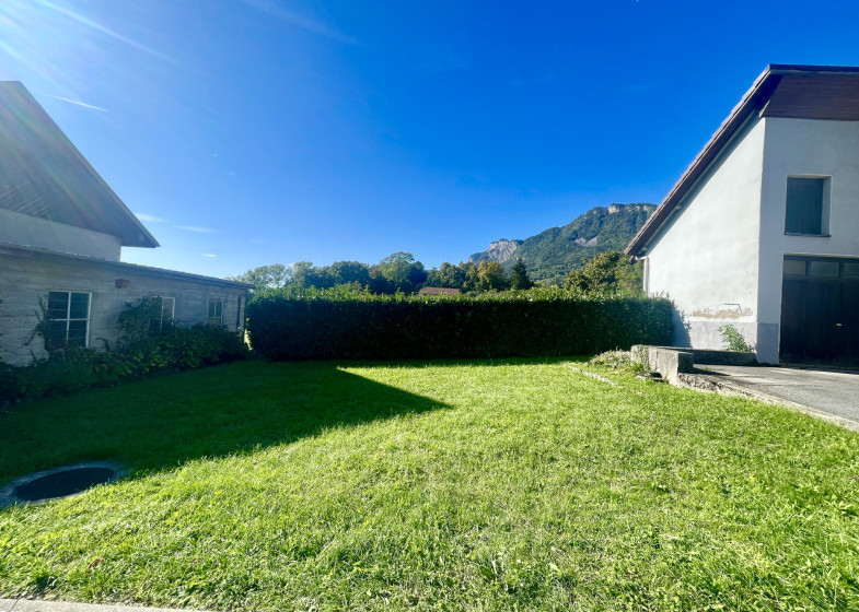 Maison T6 à vendre à Ayse