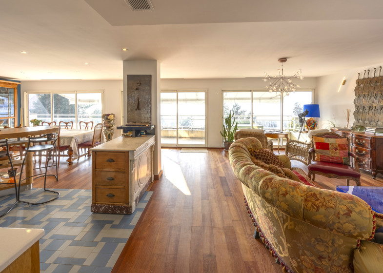 Appartement T8 à vendre à Veyrier Du Lac