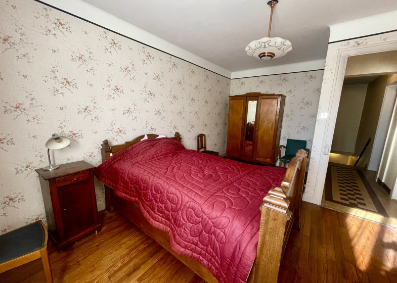 Maison T6 à vendre à Ayse