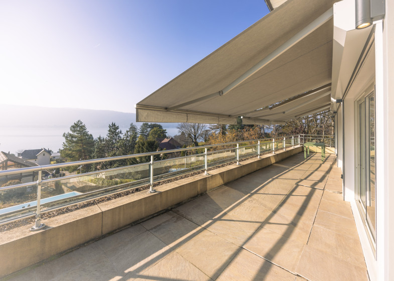 Appartement T8 à vendre à Veyrier Du Lac