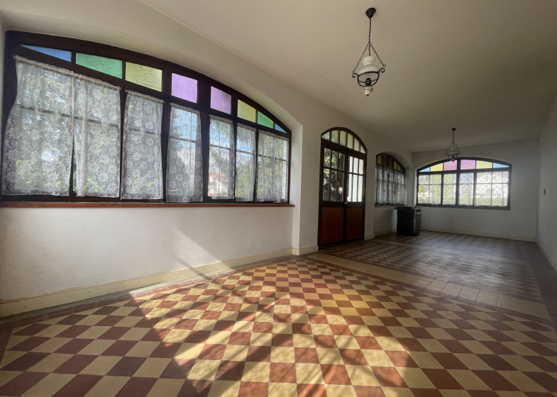 Maison T10 à vendre à Bonneville