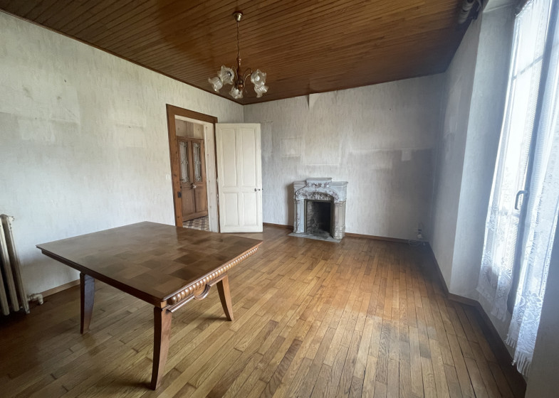 Maison T10 à vendre à Bonneville