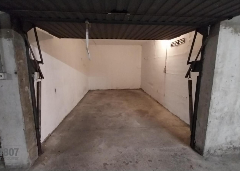 Parking à louer à Annemasse
