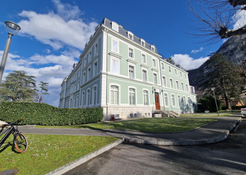 Appartement T5 à vendre à Etrembieres