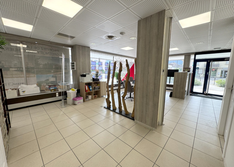 Local à vendre à Cluses