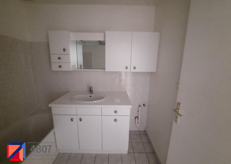 Appartement T3 à louer à Cluses