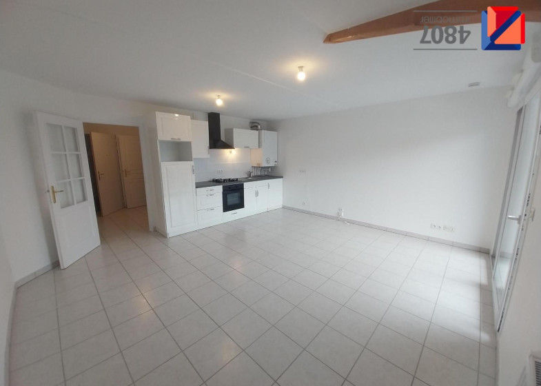Appartement T2 à louer à Cranves Sales
