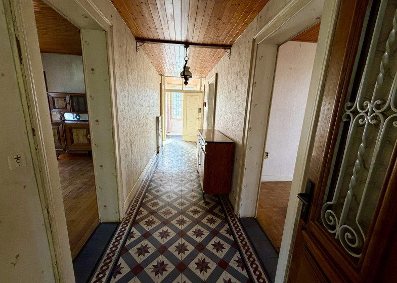 Maison T10 à vendre à Bonneville