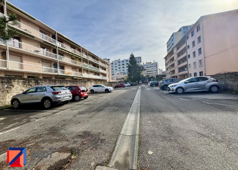 Parking à louer à Thonon Les Bains