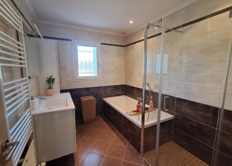 Maison T6 à vendre à Chapeiry