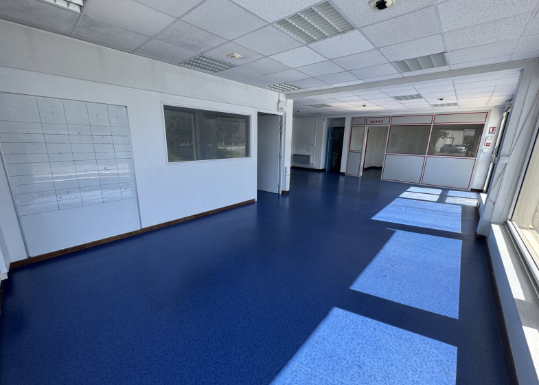 Local à vendre à Cluses